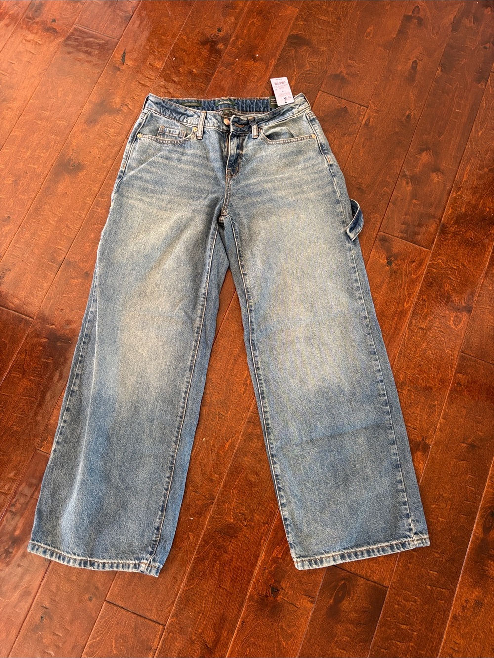 Low rise, baggy Women's Jeans in Light Blue
